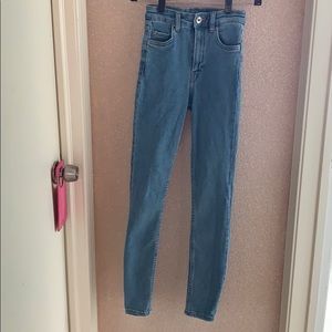 Medium wash Vintage ZARA high rise skinny jeans